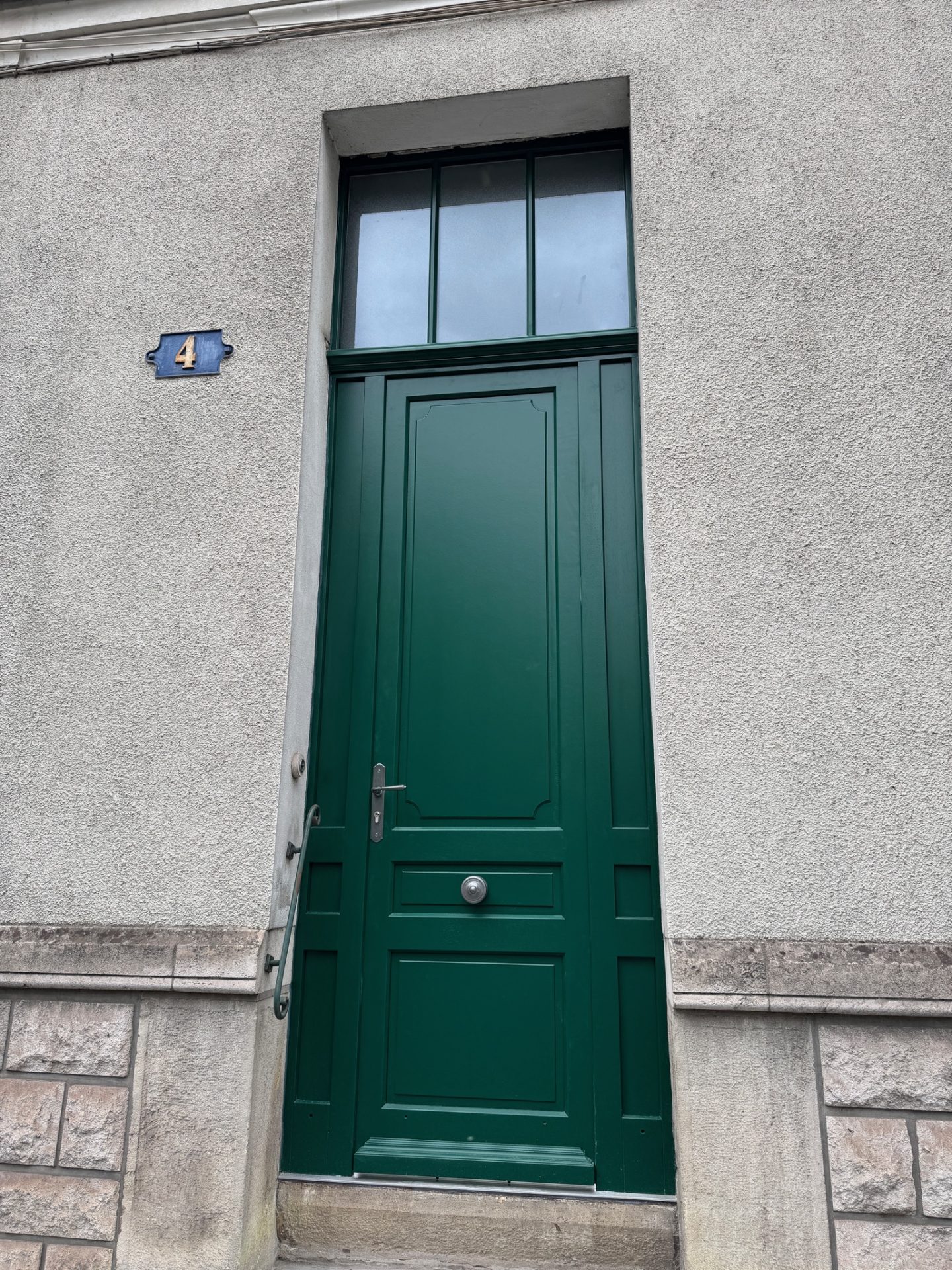 Fourniture et pose de portes d'entrée par WoodWorks Menuiseries (5)